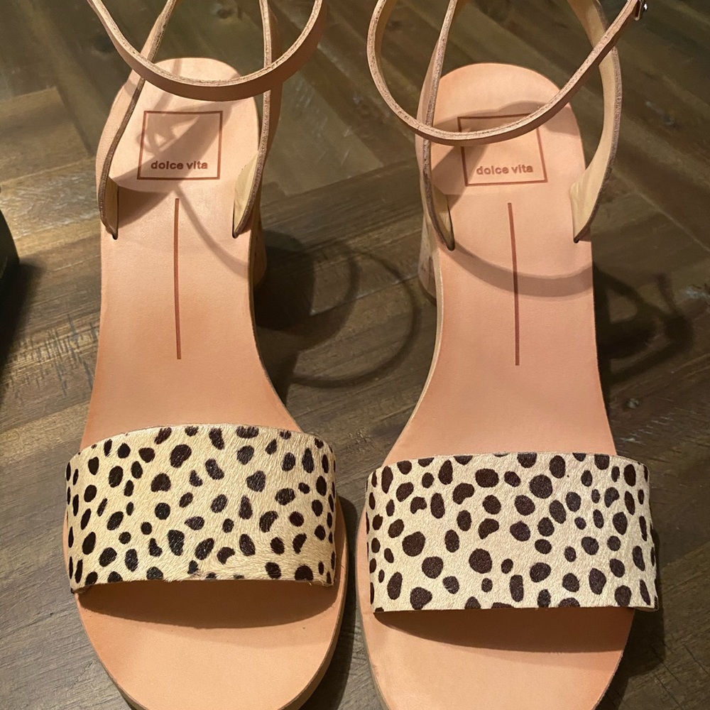 Dolce Vita Leopard Calf Hair Sandals - Picture 2 of 5